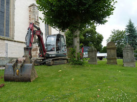 Kanalisierungsarbeiten an St. Crescentius (Foto: Karl-Franz Thiede)